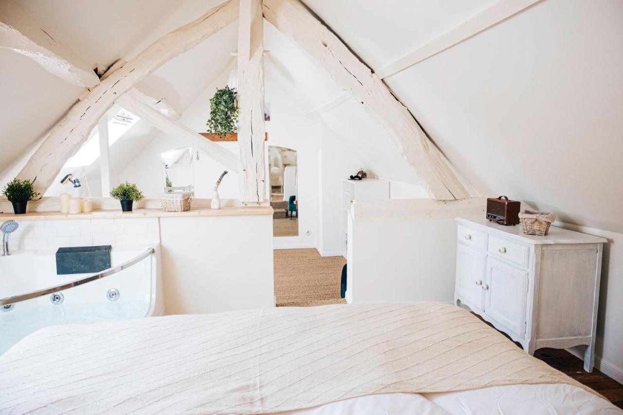 Loveroom Du Perche : Maison Avec Balneo Moulins-la-Marche Exteriör bild